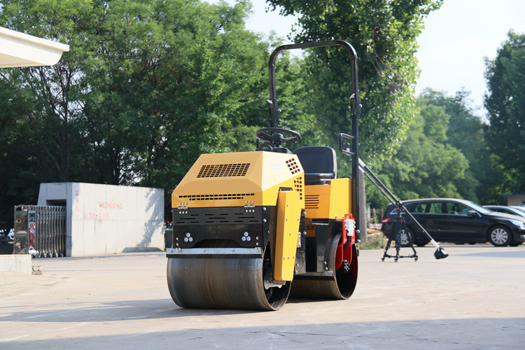 “明星款”小型壓路機(jī)，讓大家的選擇不再“迷路”！